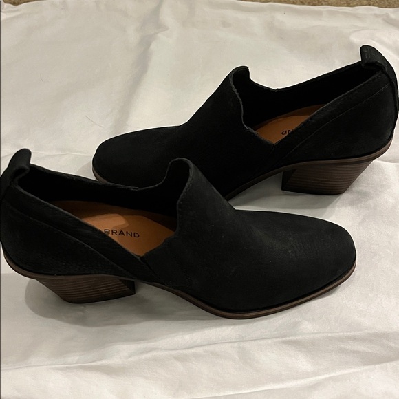 NWOT Lucky Brand Black Suede Bootie size5.5 - Picture 4 of 6